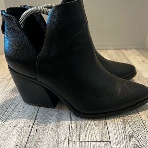 Michael By Michael Shannon Aubrey Heel Pointed Toe Boot Black Shoe Size 7